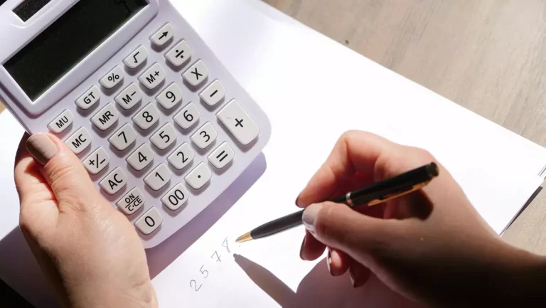 Zarządzanie Finansami Firmy: Jak uniknąć Pułapek i Osiągnąć Sukces?